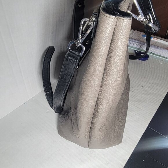 Calvin Klein Classic Work Travel Gray & Black  Leather Tote Bag With Pouch Set - Picture 8 of 16